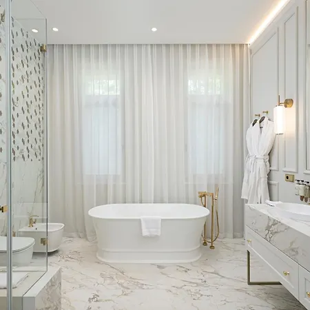 Avalon Luxury